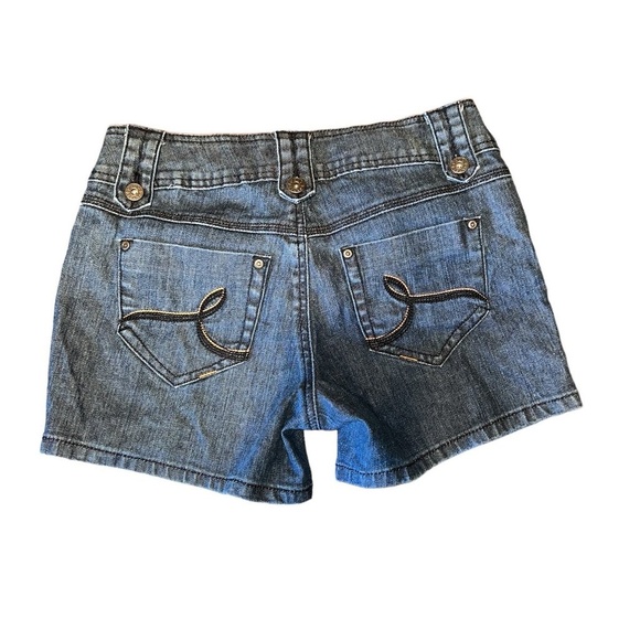 Ladies Cato denim jean Shorts size 6 - Picture 2 of 2